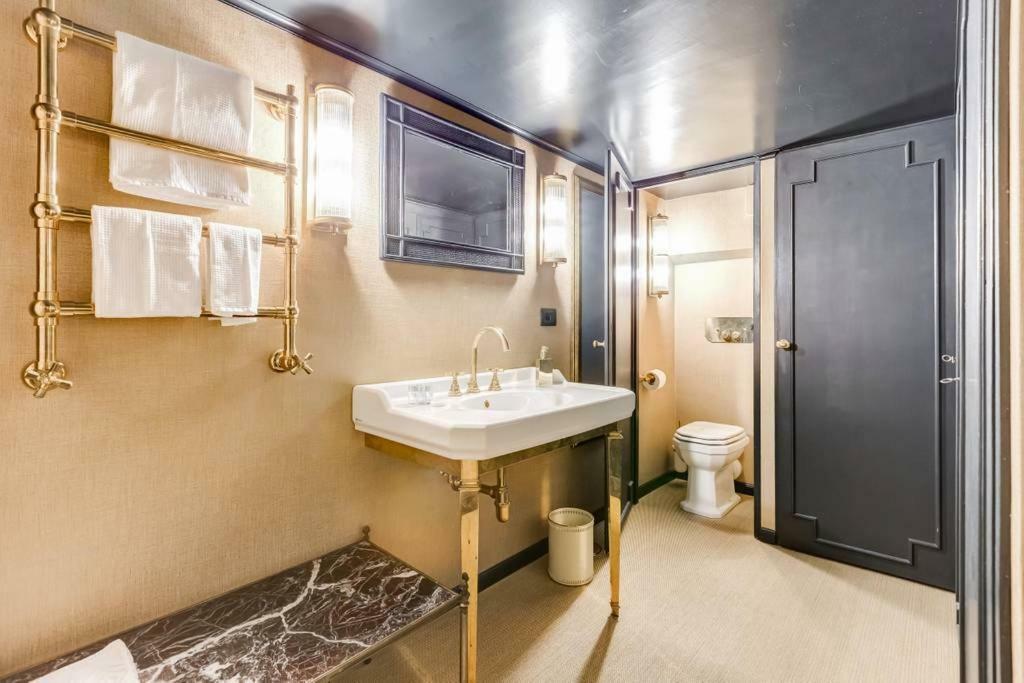 Villa Luxurious Loft Facing The Pantheon Roma Esterno foto